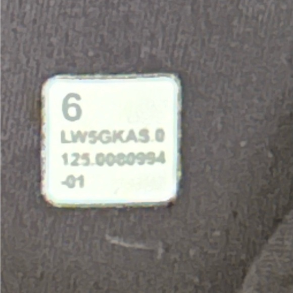 🍋 Lululemon Black Satin Sheen High-Waisted 25” Leggings Size 6 - Picture 6 of 7